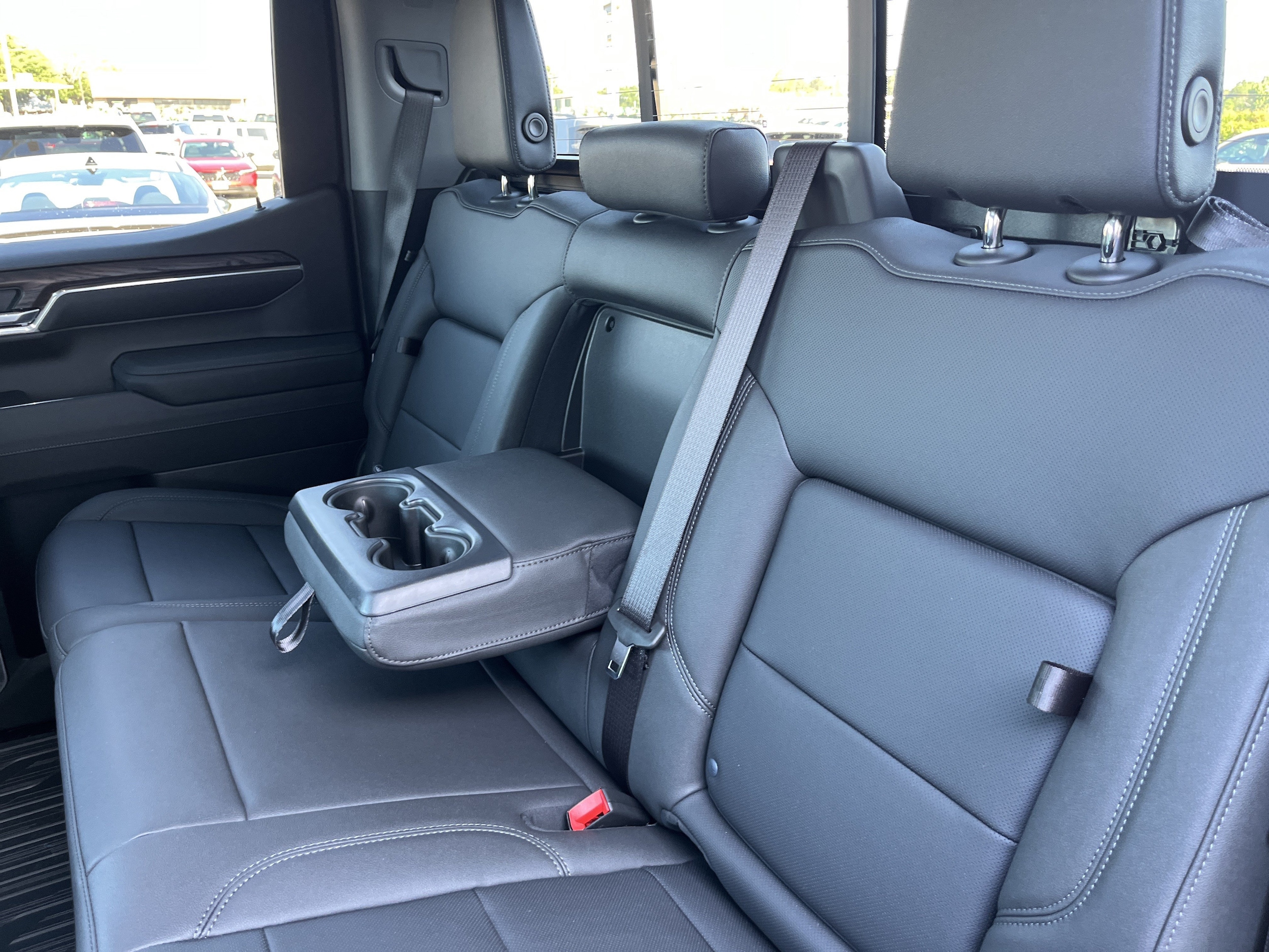 2026 GMC Sierra 1500 SLT - Photo 12