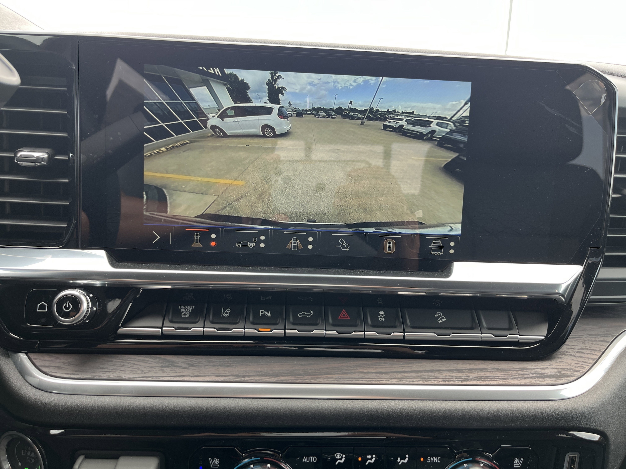 2026 GMC Sierra 2500HD SLT - Photo 6