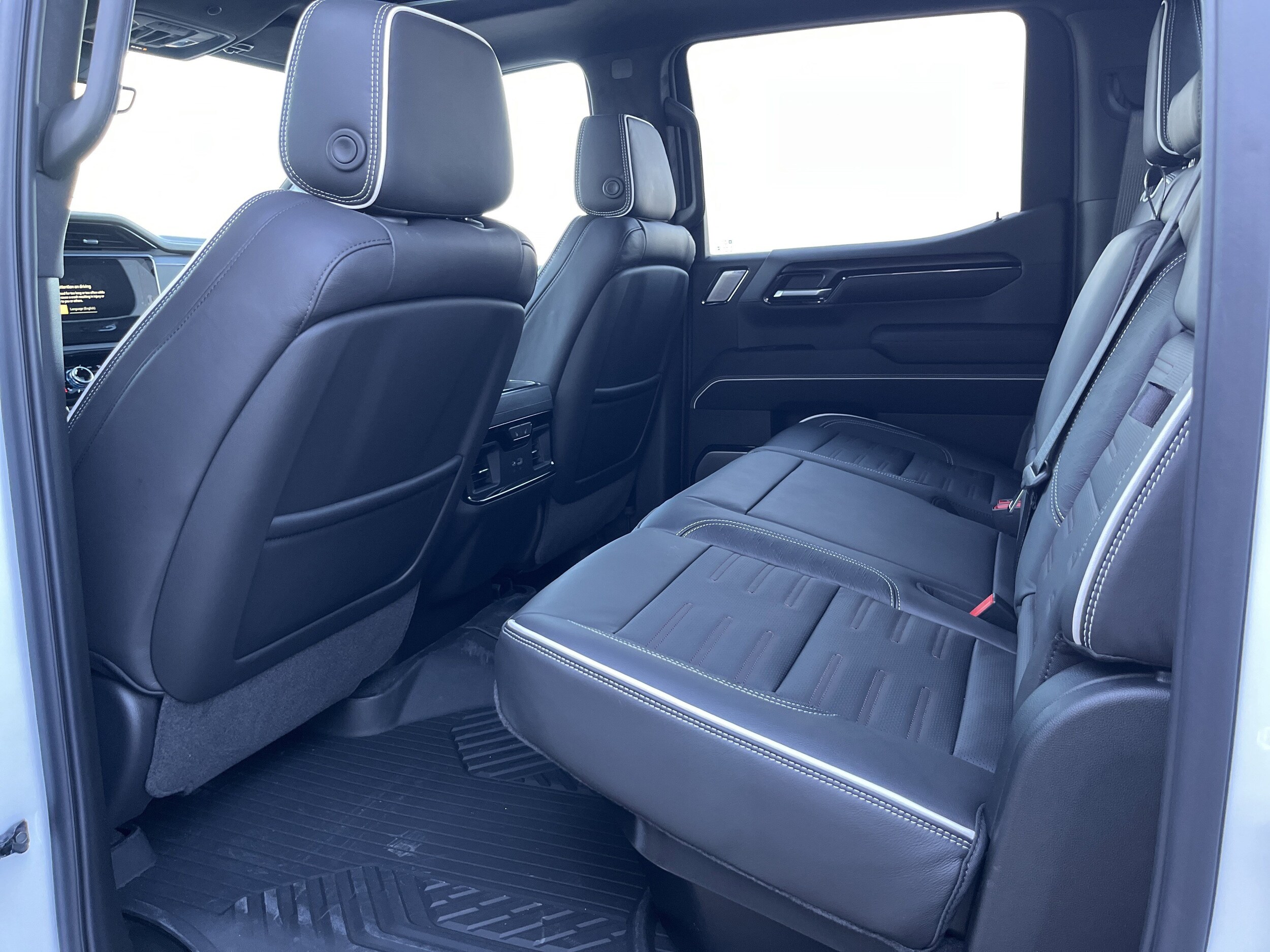 2026 GMC Sierra 1500 AT4X - Photo 11