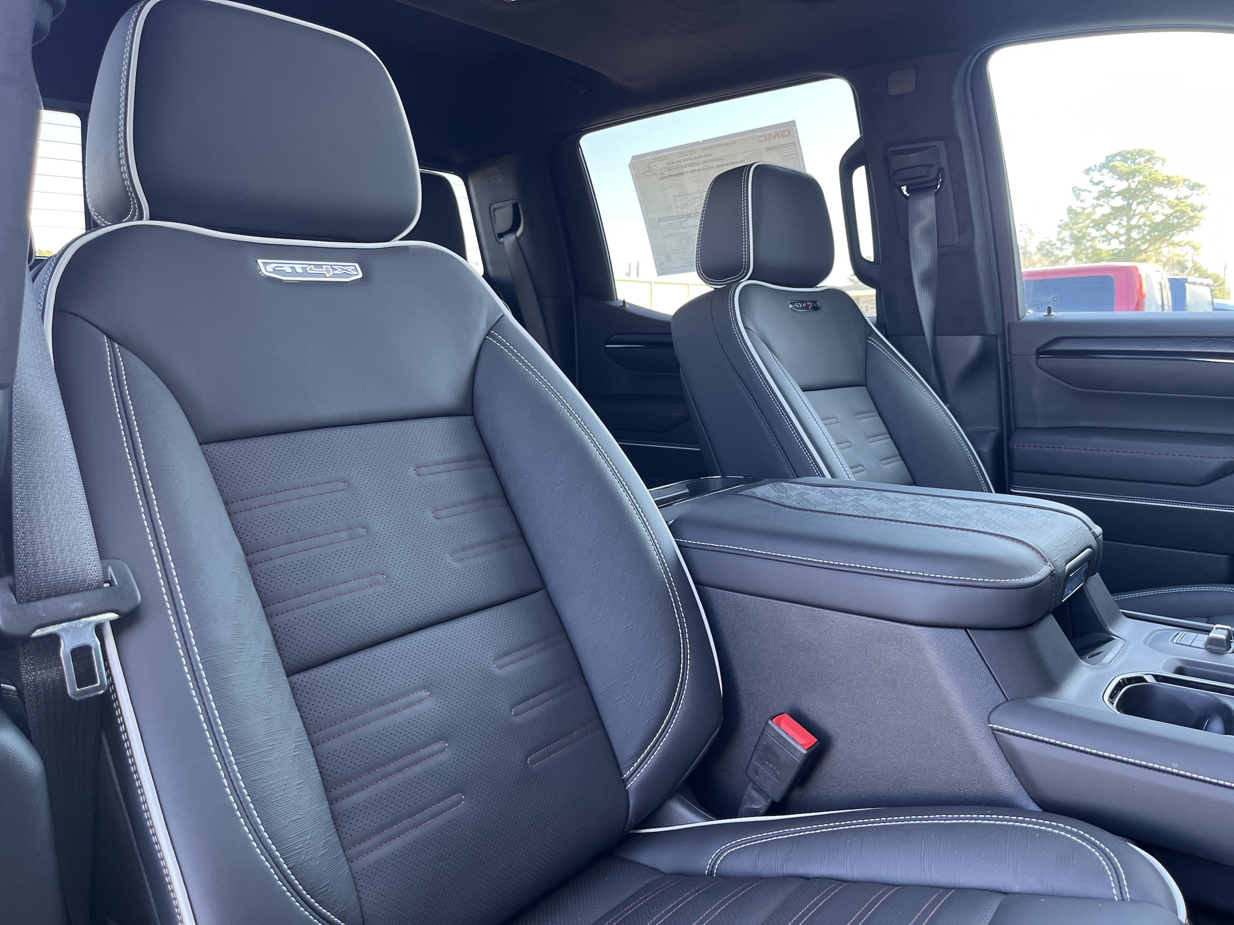 2026 GMC Sierra 1500 AT4X - Photo 18