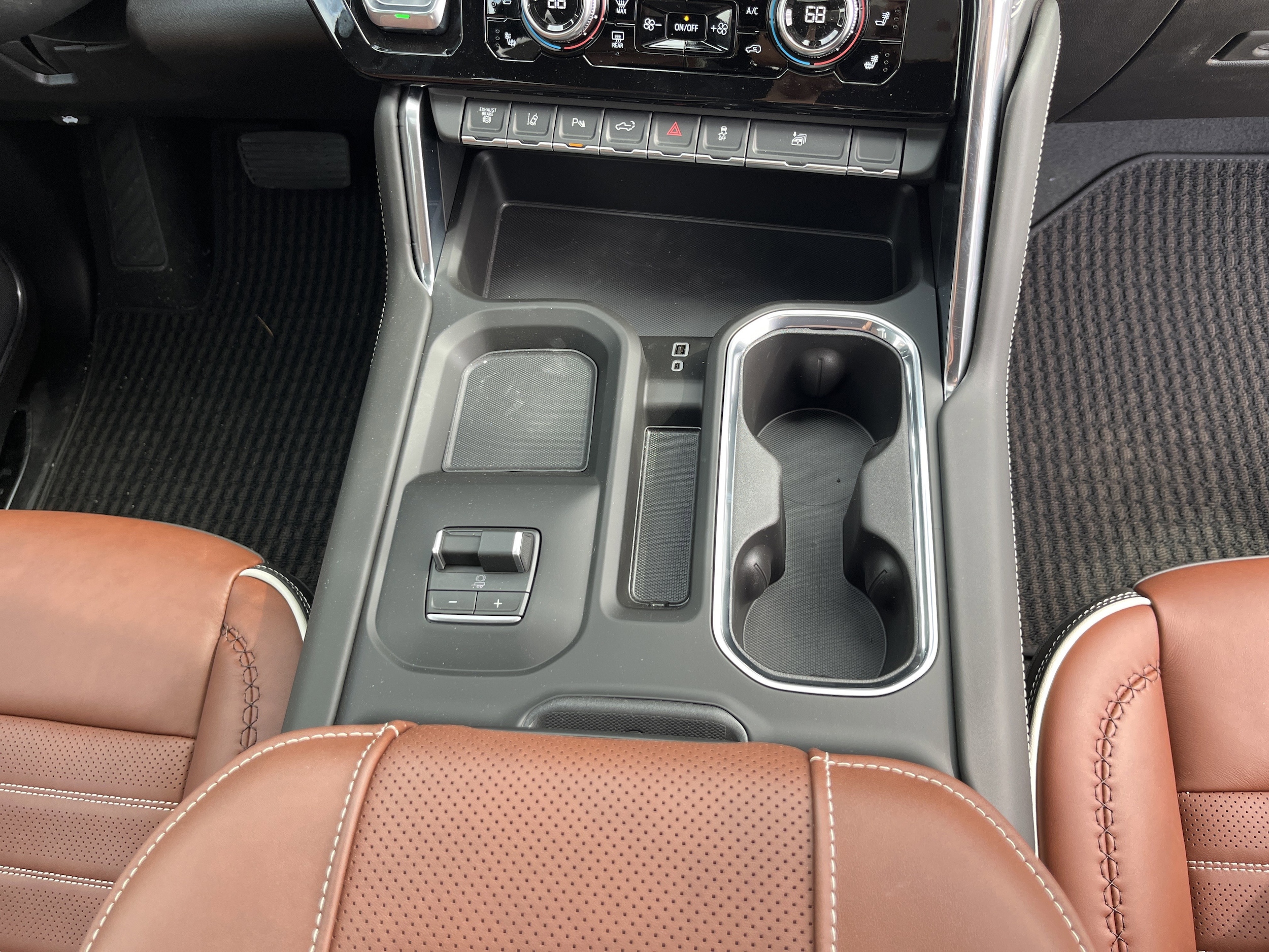 2026 GMC Sierra 3500HD Denali Ultimate - Photo 20