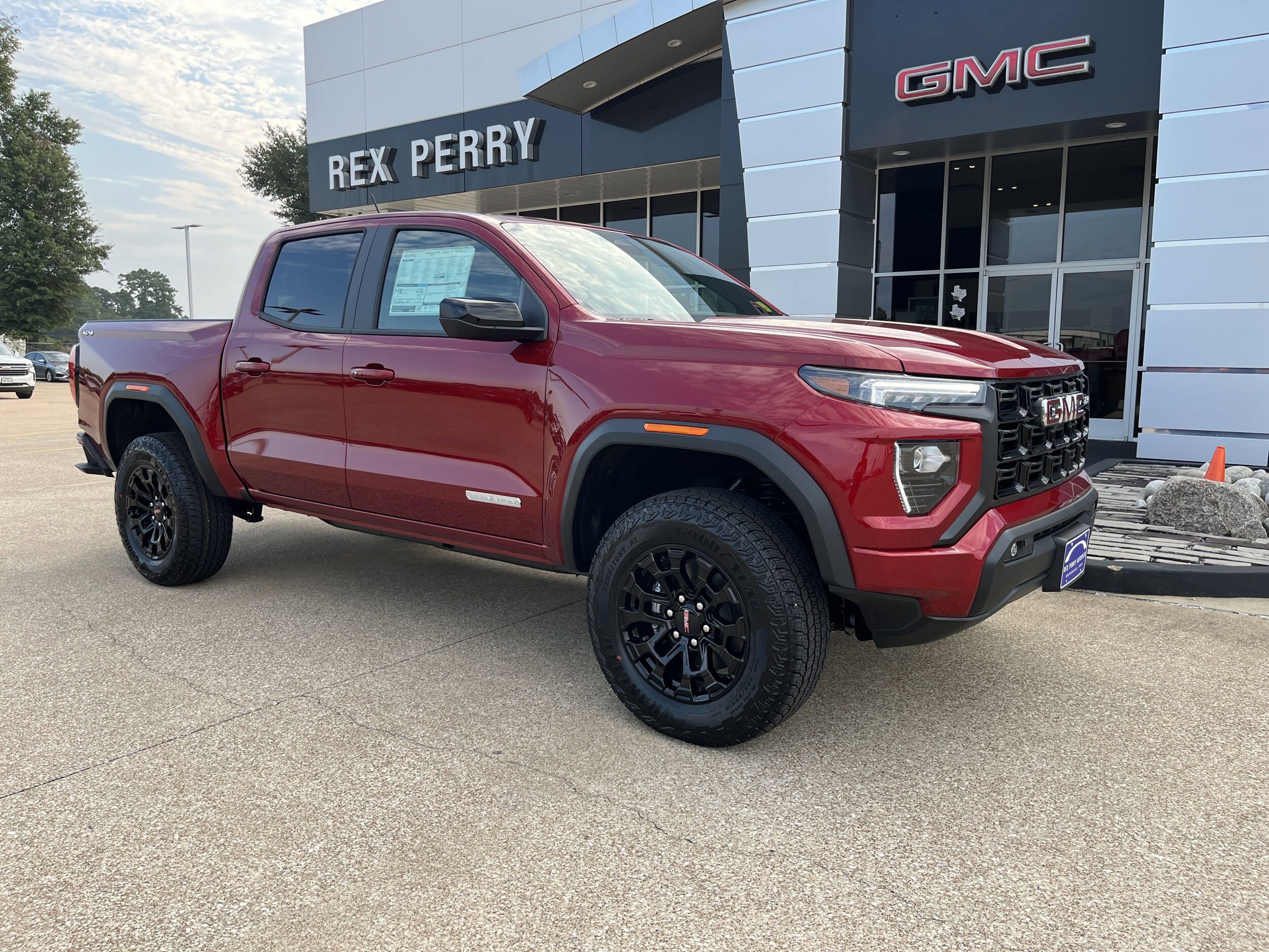 2026 Gmc Canyon Elevation photo 2