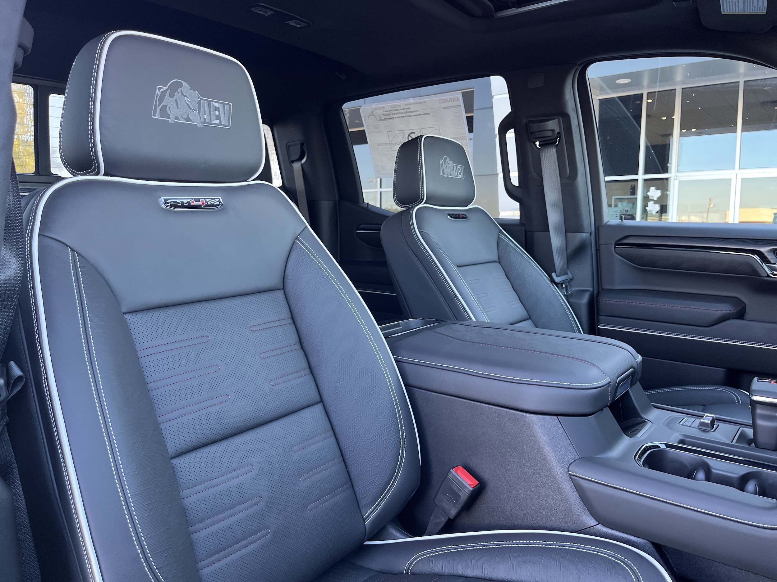 2026 GMC Sierra 1500 AT4X - Photo 18