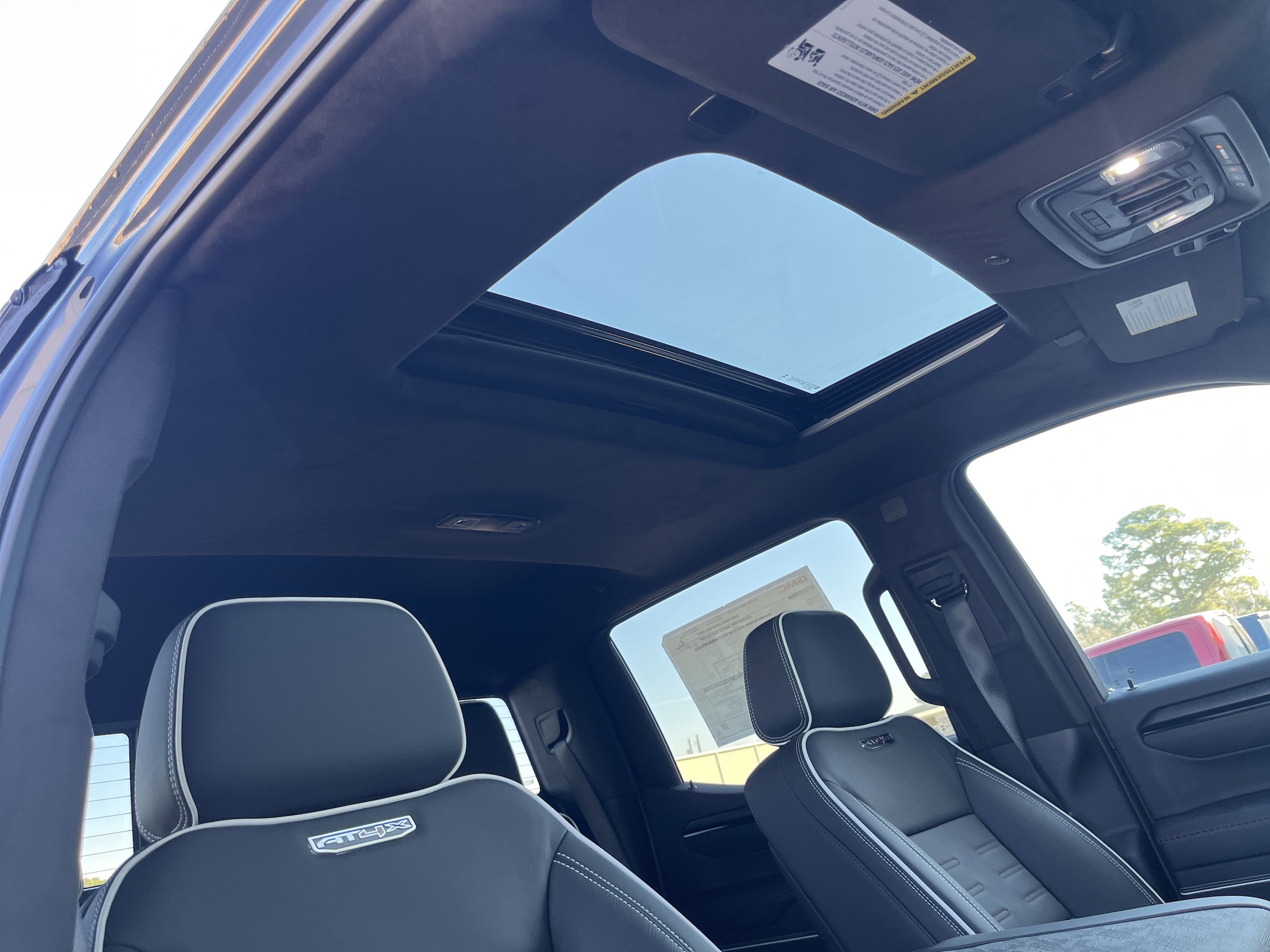 2026 GMC Sierra 1500 AT4X - Photo 19