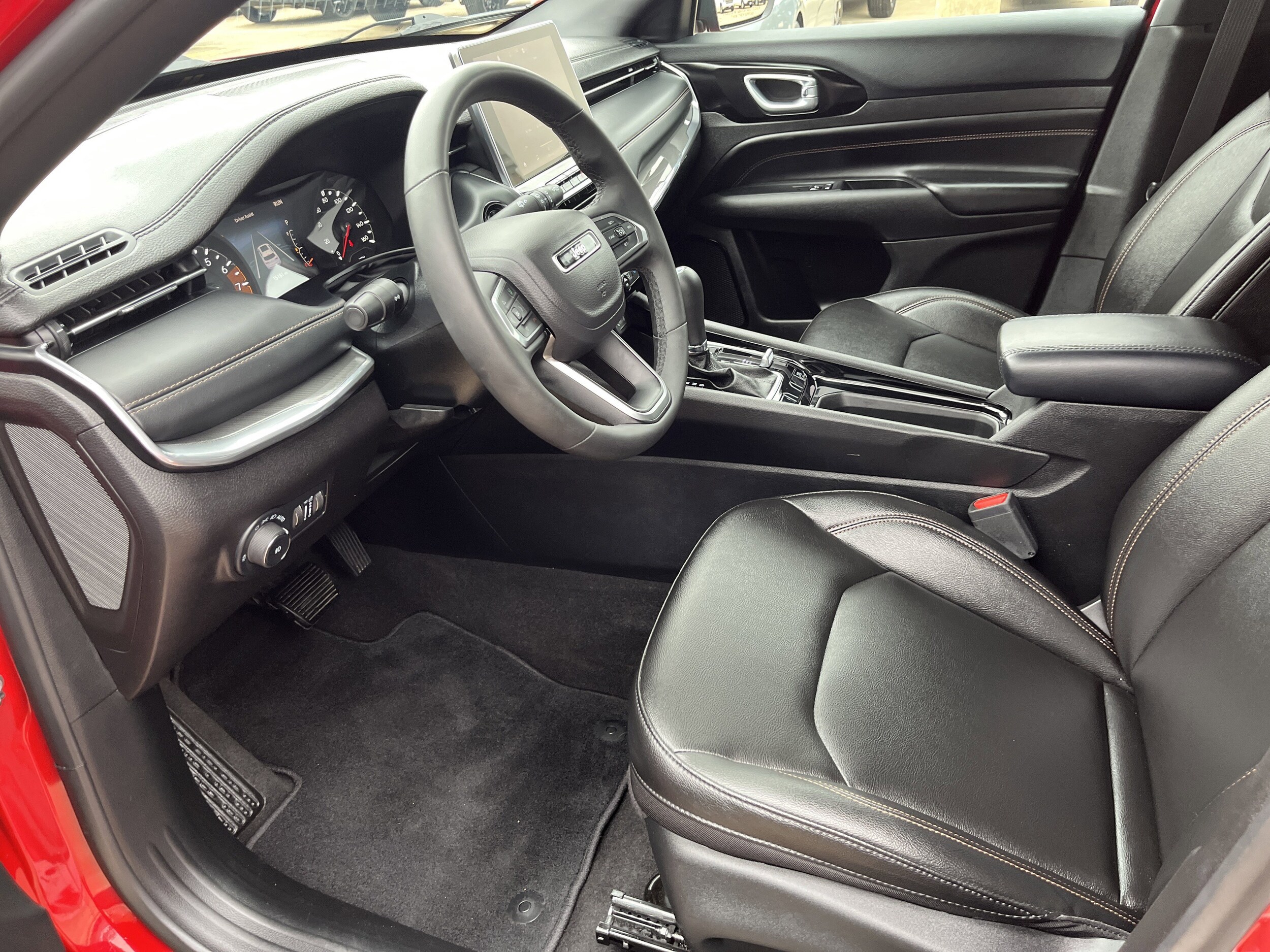 2024 Jeep Compass Limited - Photo 8