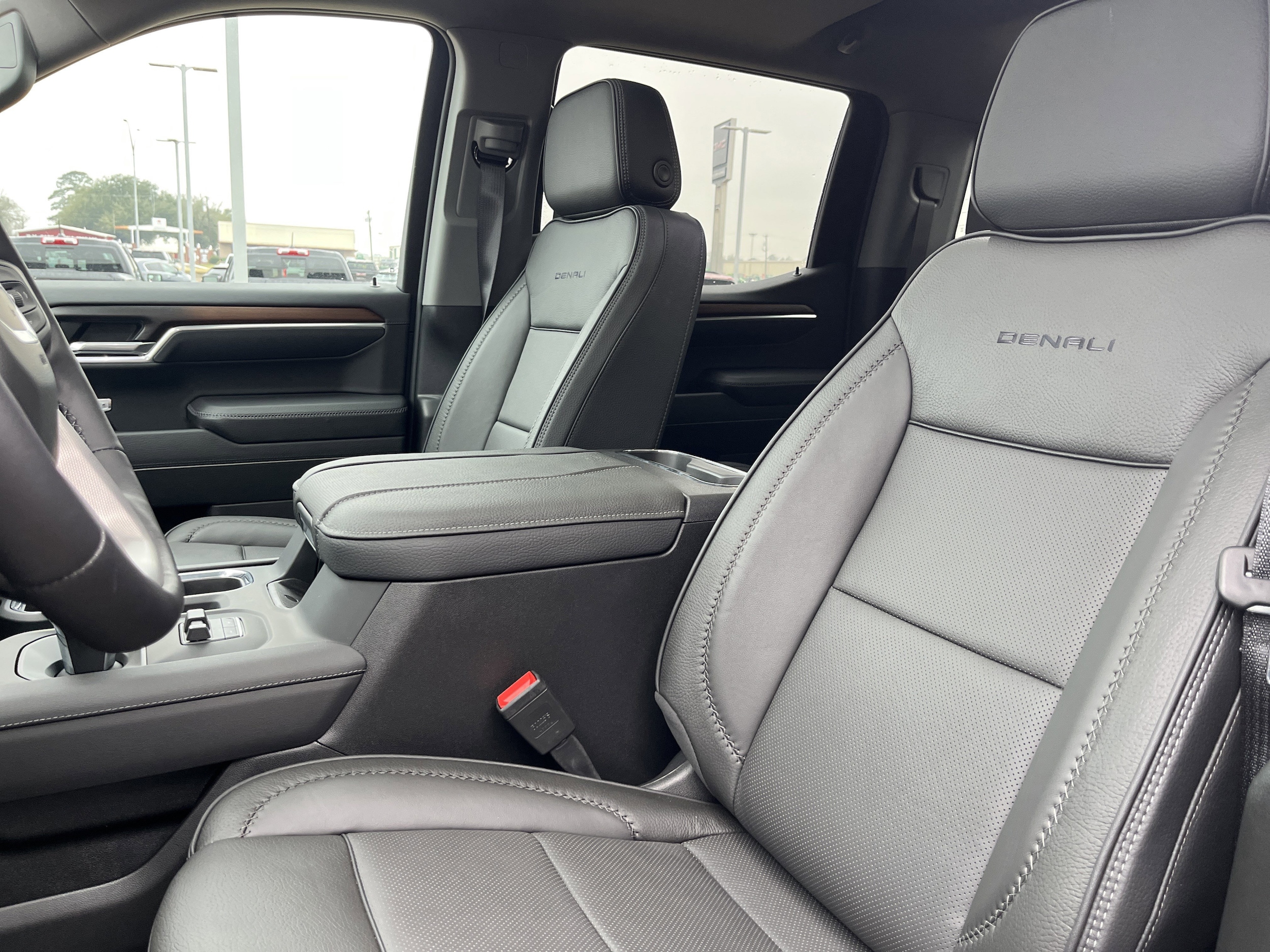 2026 GMC Sierra 1500 Denali - Photo 10