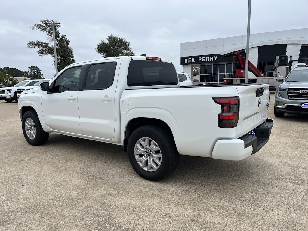 Used 2023 Nissan Frontier SV Truck Crew Cab