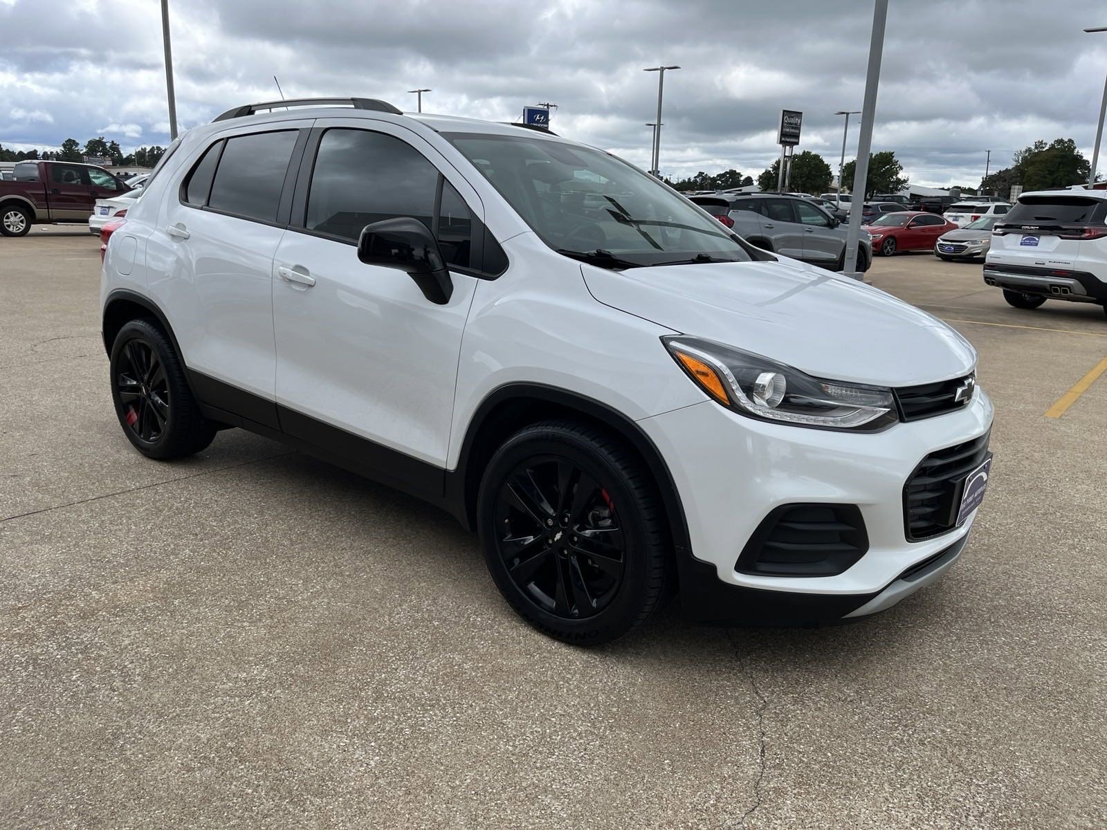 Used 2021 Chevrolet Trax LT with VIN KL7CJLSBXMB323330 for sale in Nacogdoches, TX