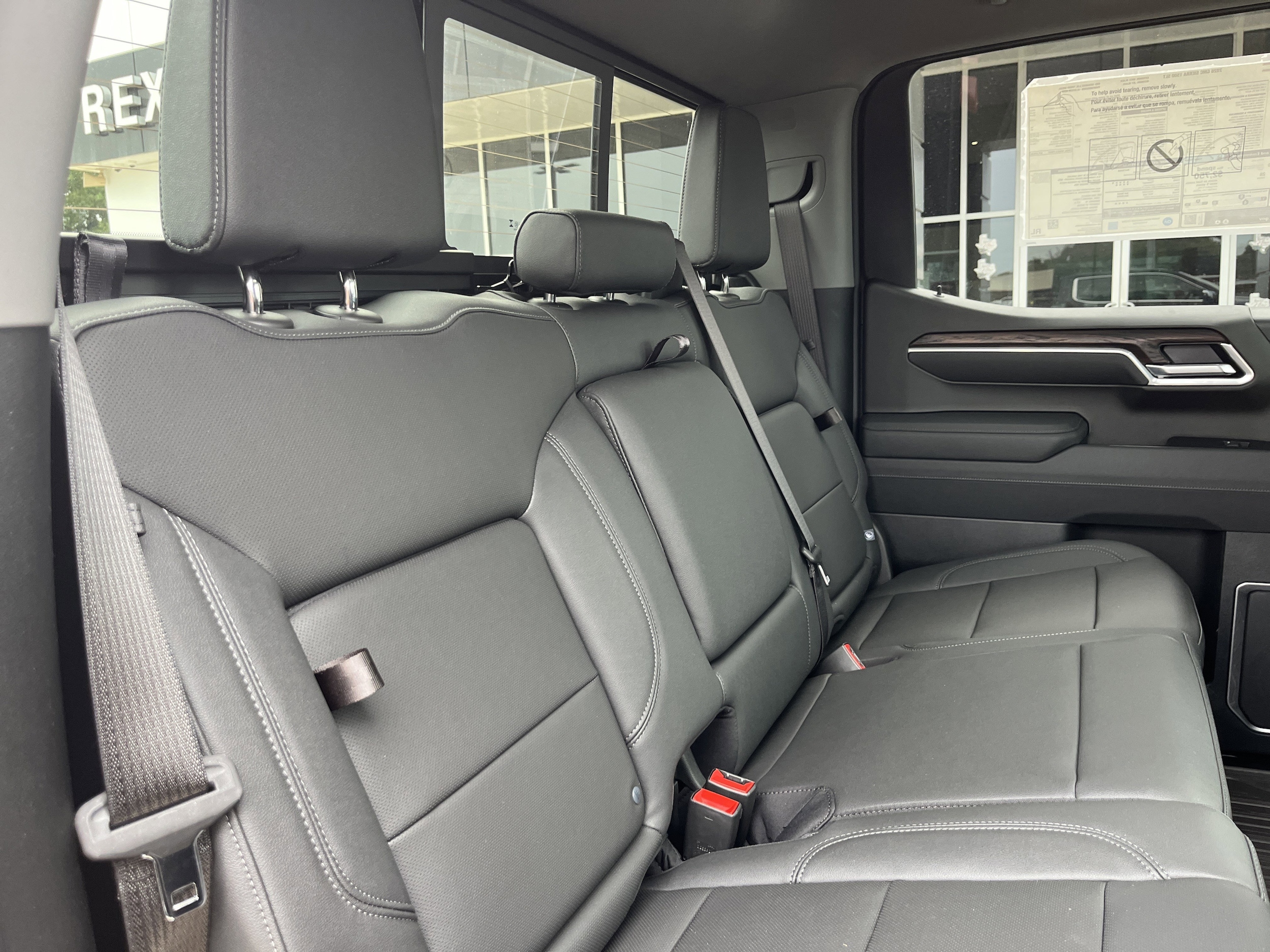2026 GMC Sierra 1500 SLT - Photo 15
