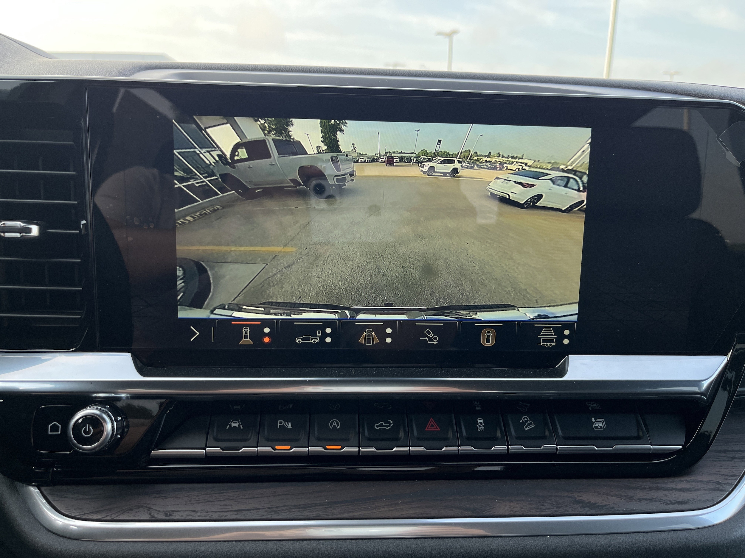 2026 GMC Sierra 1500 SLT - Photo 6