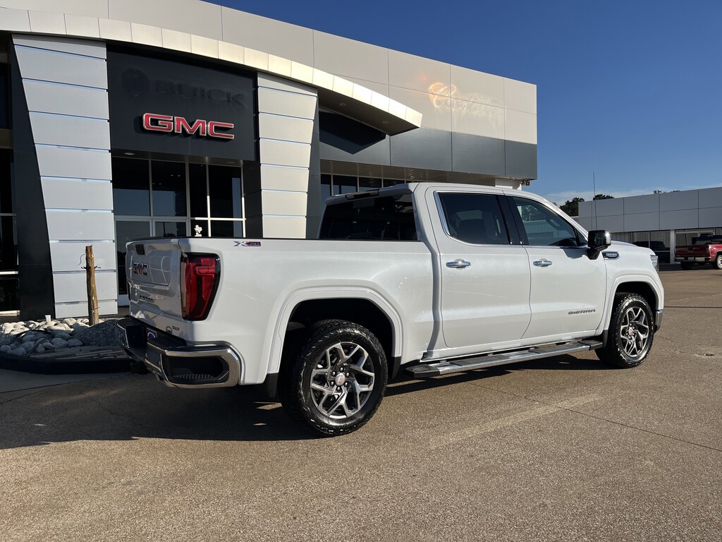 New 2026 GMC Sierra 1500 SLT Truck