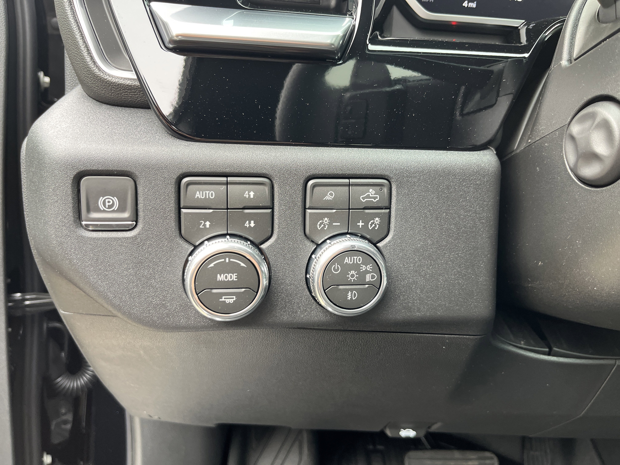 2026 GMC Sierra 1500 SLT - Photo 26