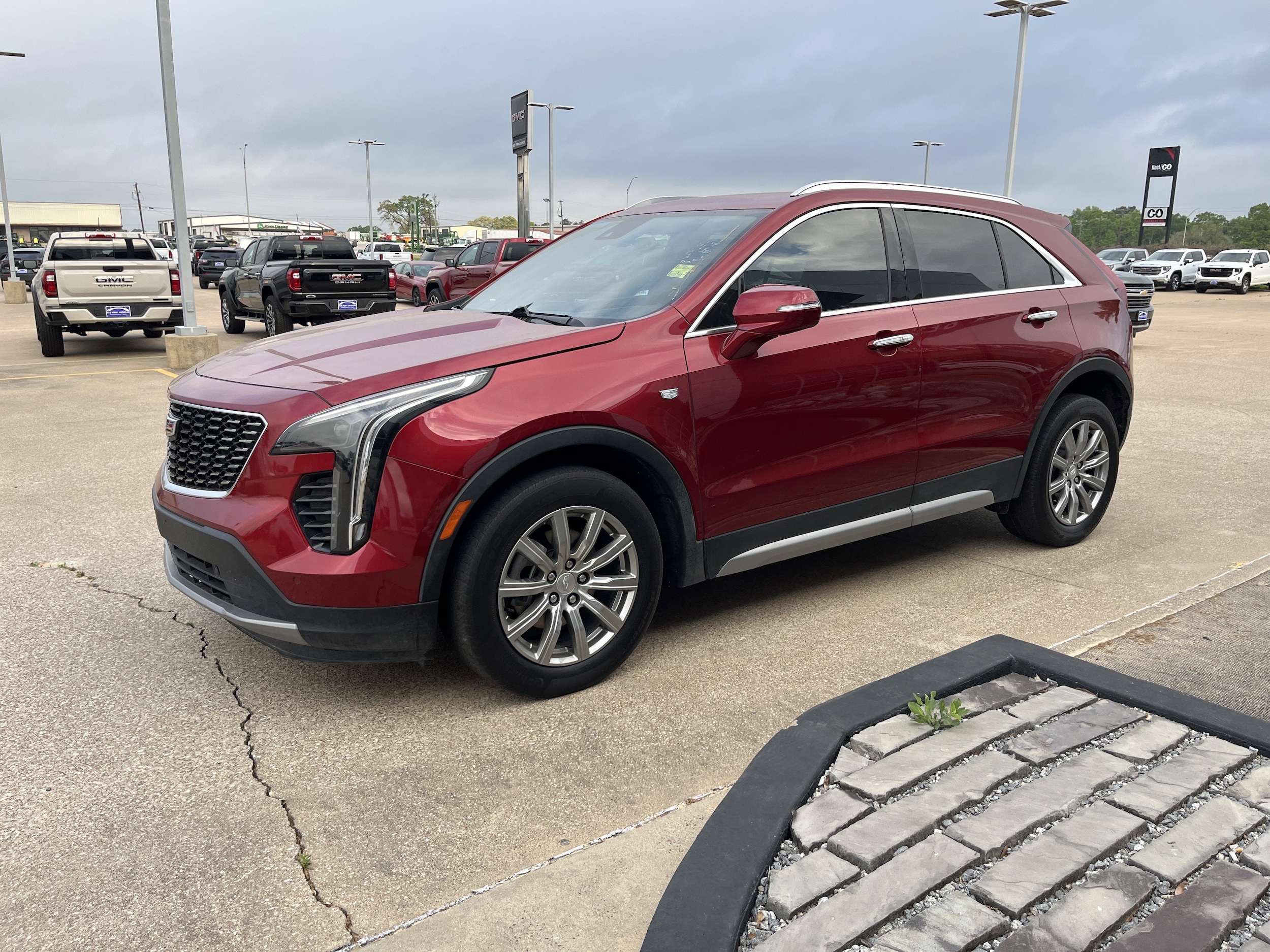 2021 Cadillac XT4 Premium Luxury