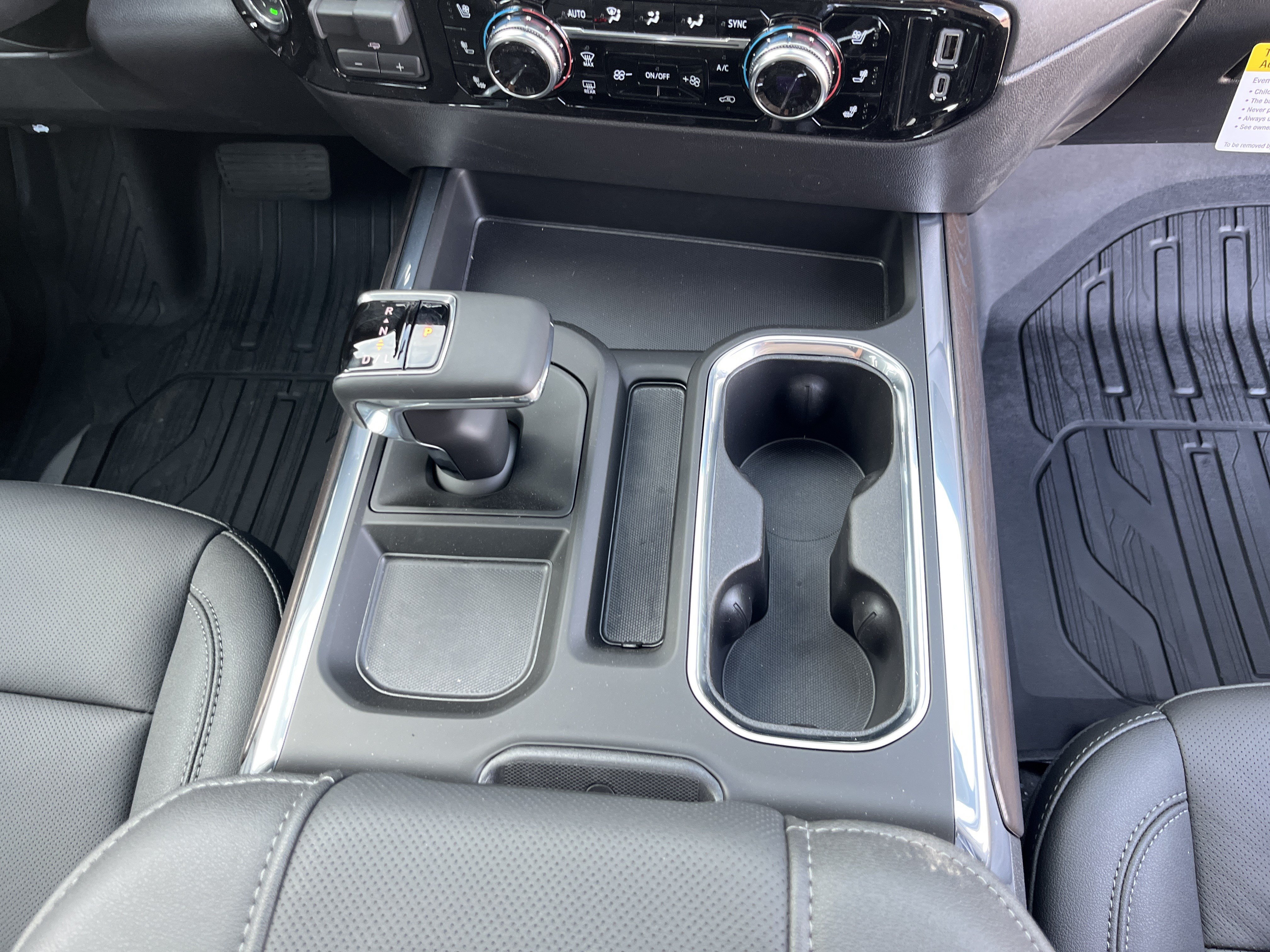 2026 GMC Sierra 1500 SLT - Photo 20