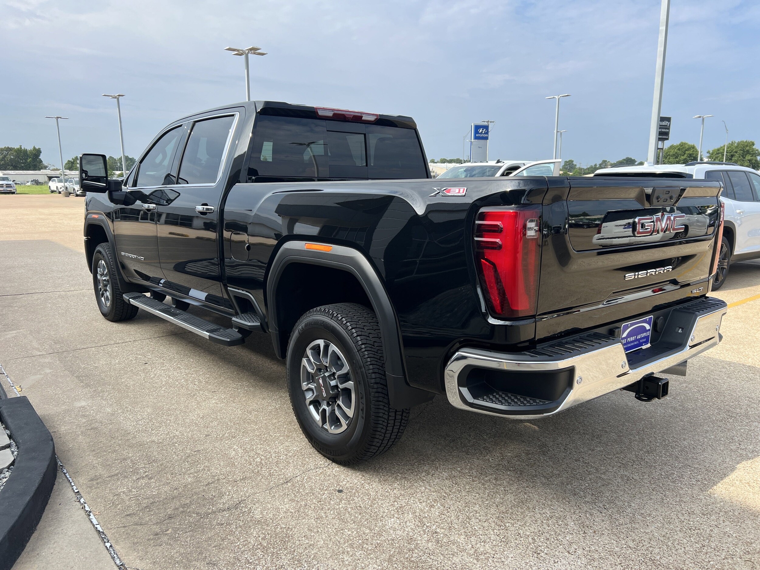 2025 Gmc Sierra 2500 HD SLT photo 4