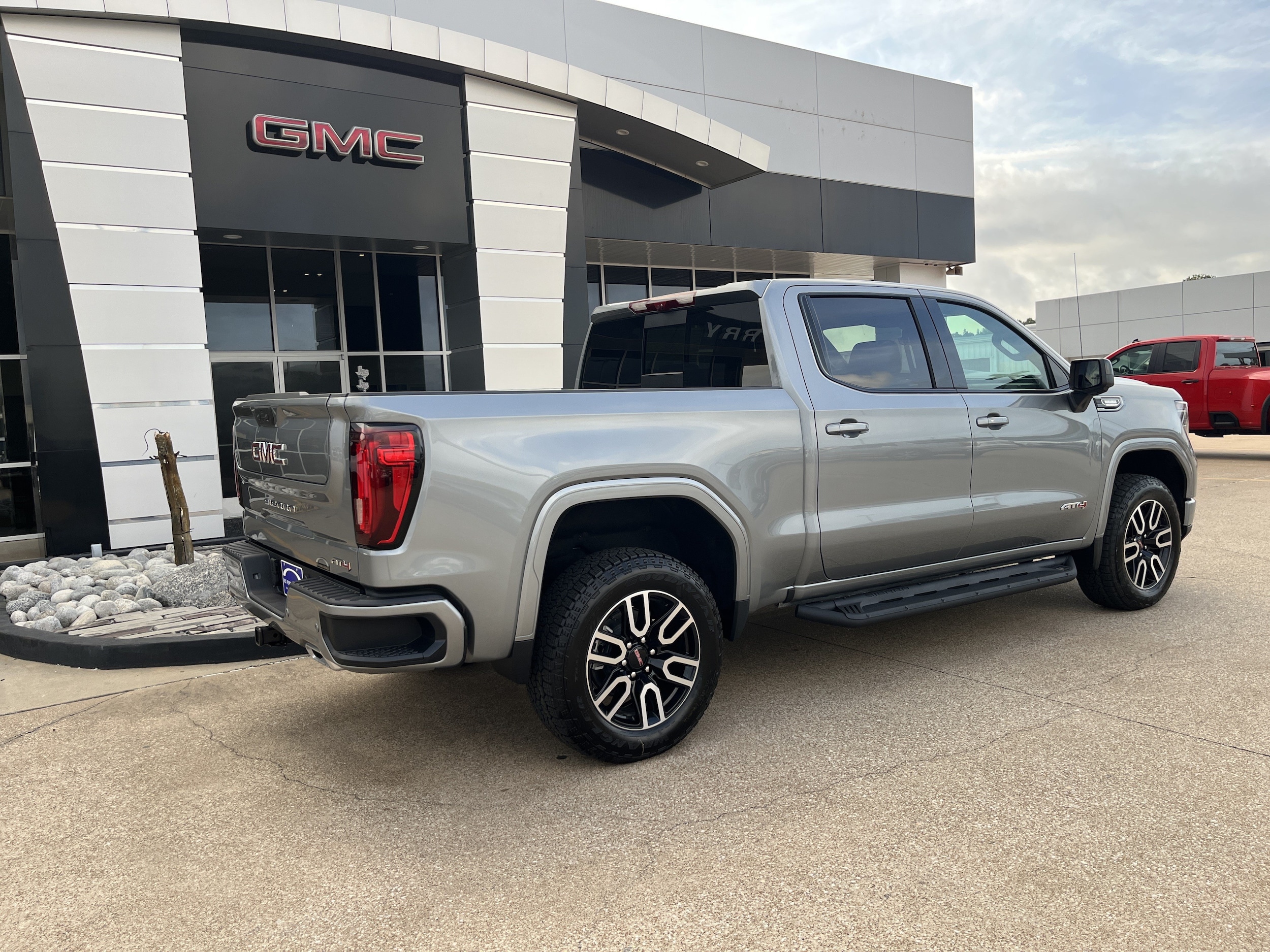 2026 GMC Sierra 1500 AT4 - Photo 3