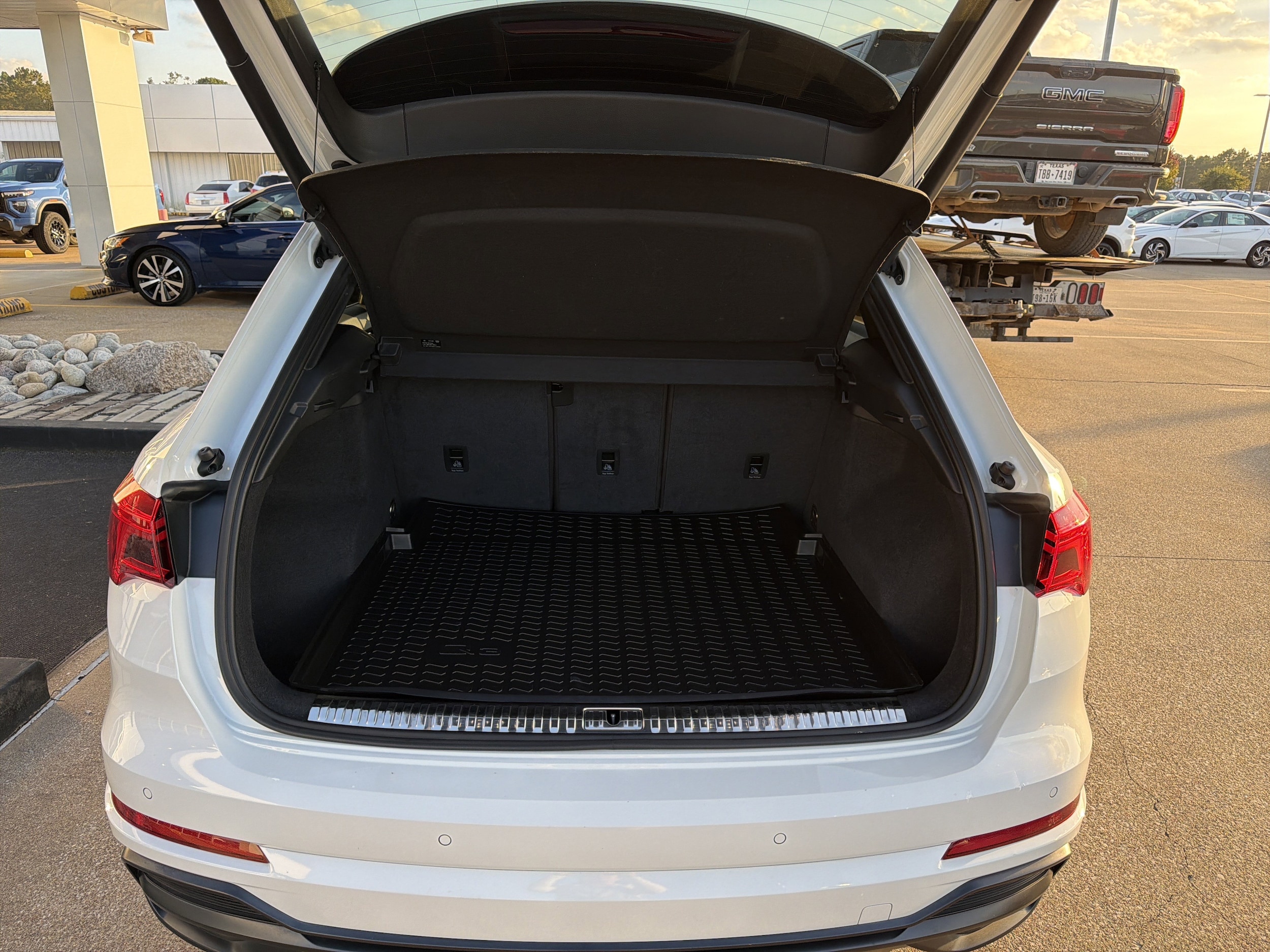 2021 Audi Q3 S Line Premium Plus - Photo 24