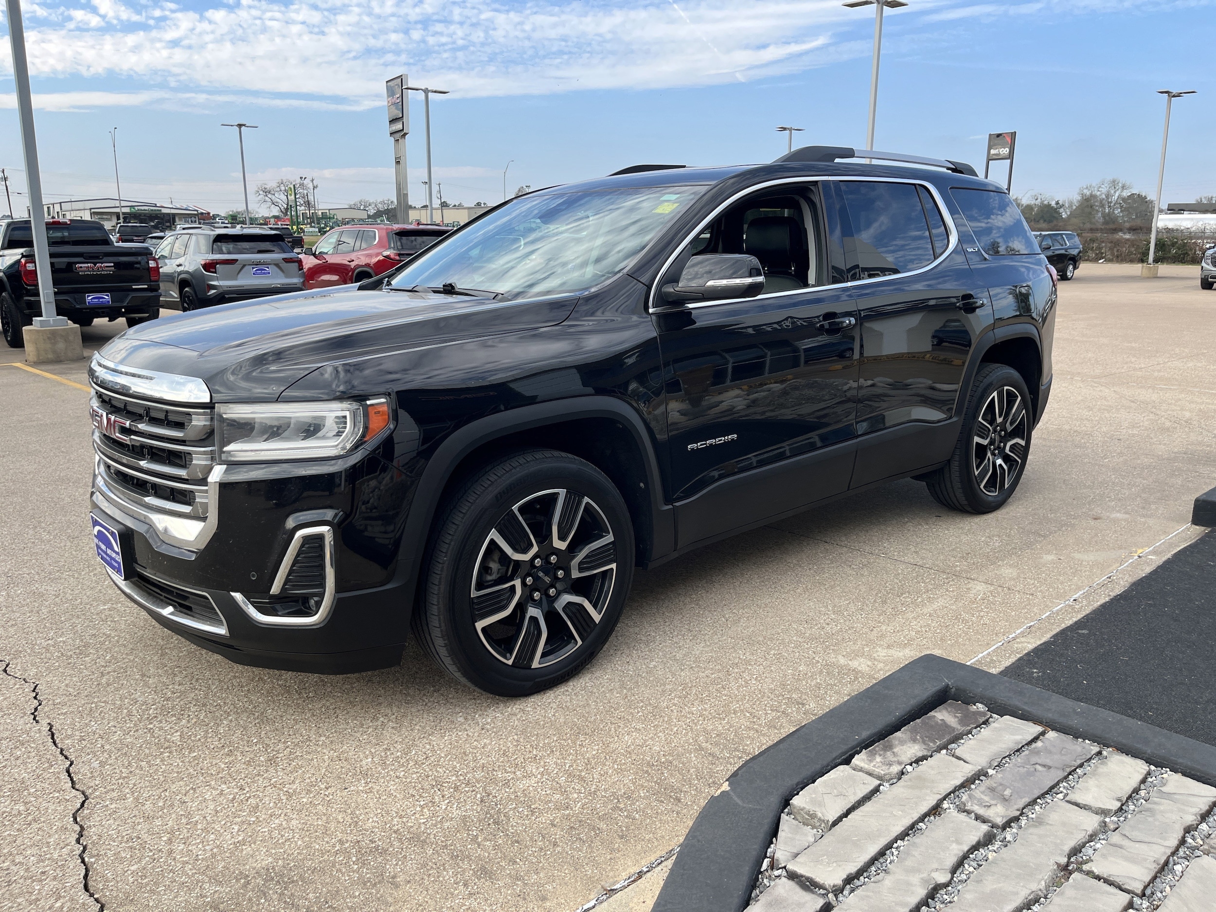 2021 GMC Acadia SLT's photo