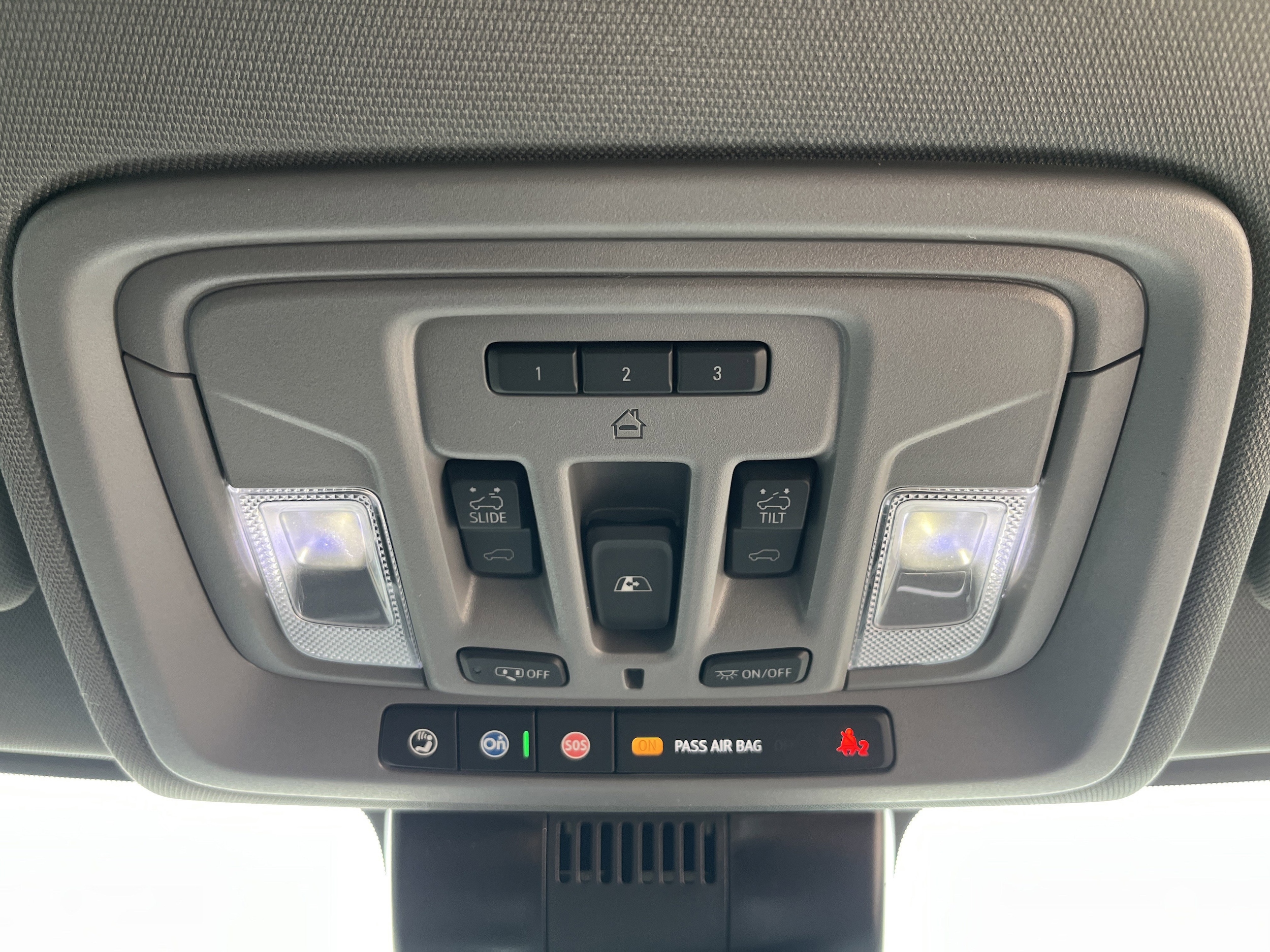 2026 GMC Sierra 1500 SLT - Photo 21