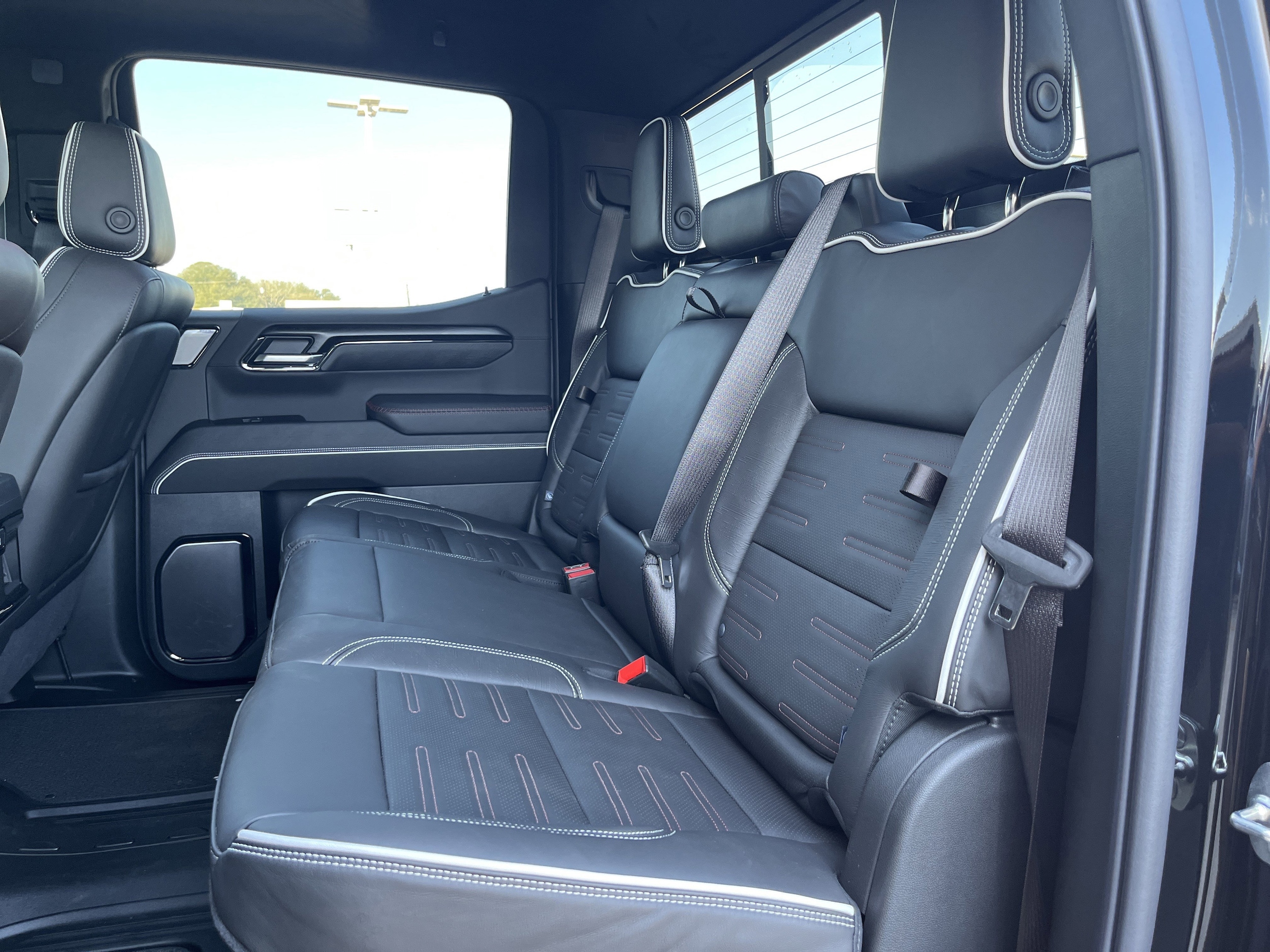 2026 GMC Sierra 1500 AT4X - Photo 12