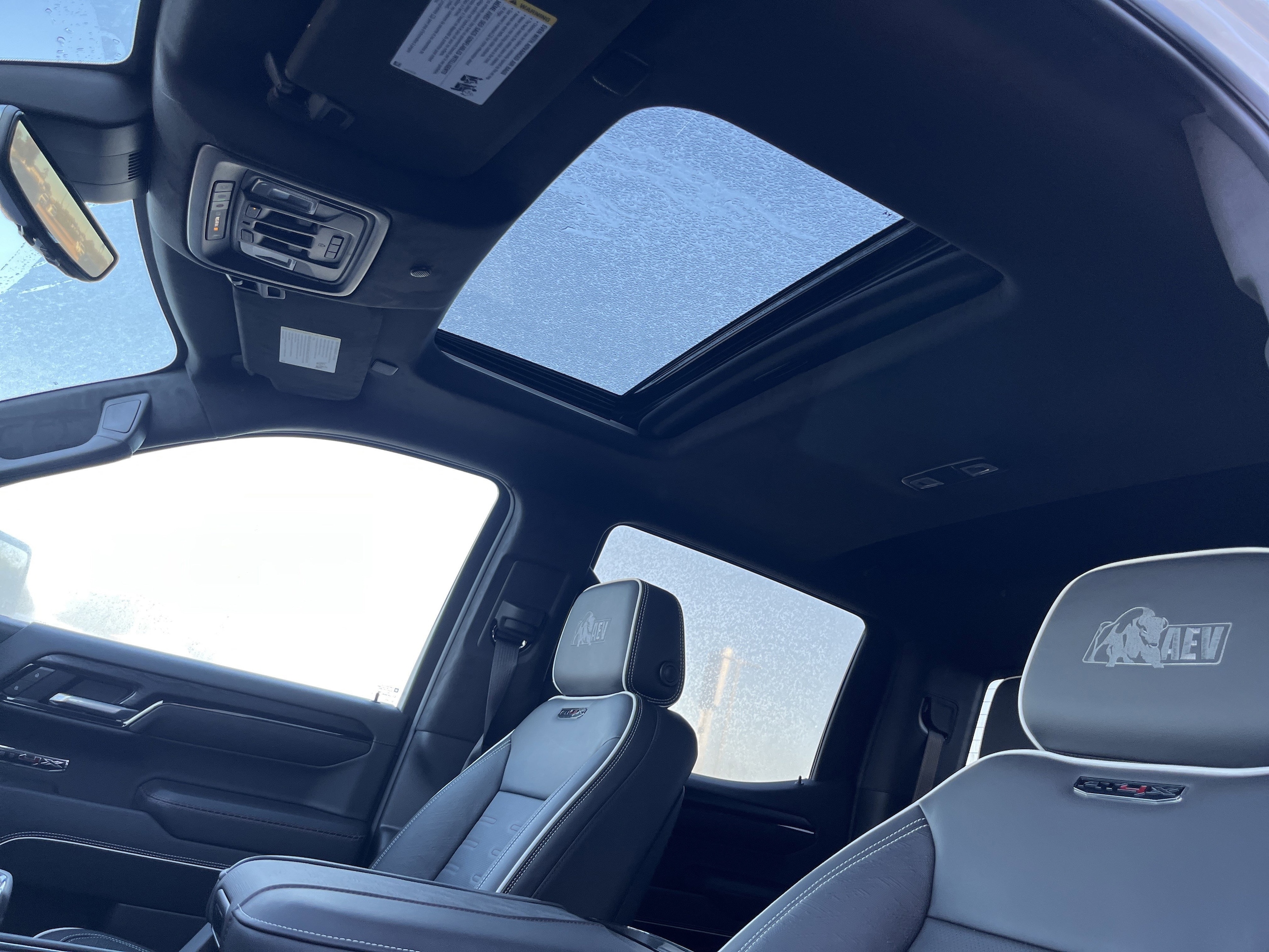 2026 GMC Sierra 1500 AT4X - Photo 10