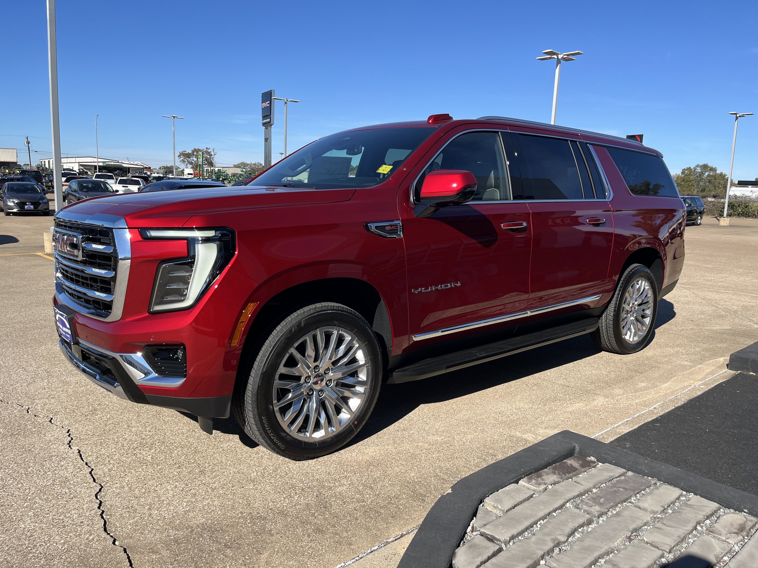 2026 GMC Yukon XL Elevation's photo