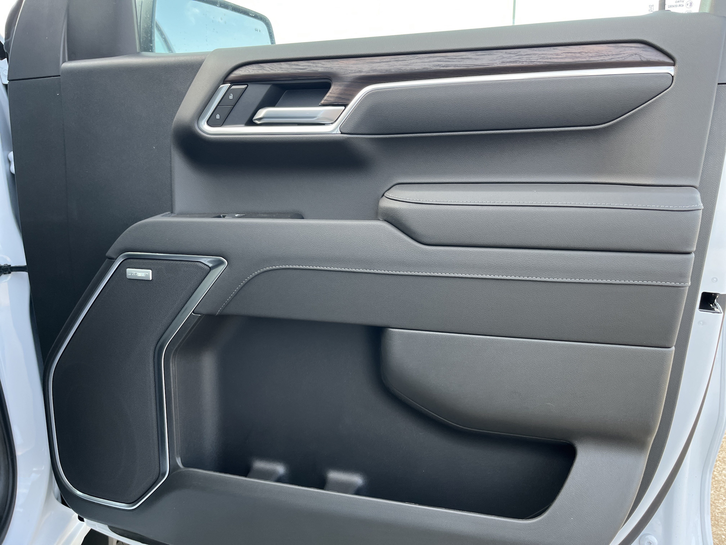 2026 GMC Sierra 1500 SLT - Photo 25