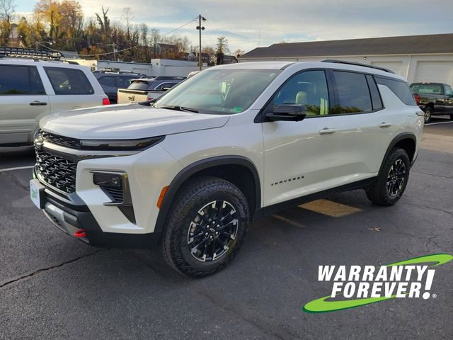 2025 Chevrolet Traverse Z71 photo 3