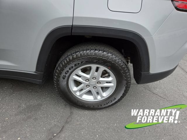 2024 Jeep Grand Cherokee Laredo - Photo 21