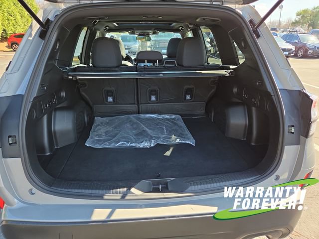 2025 Subaru Forester Premium - Photo 18