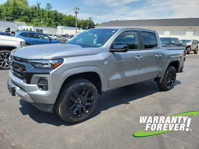 2025 Chevrolet Colorado Z71 photo 3