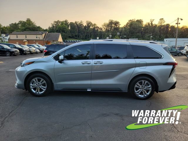 2023 Toyota Sienna Platinum photo 4