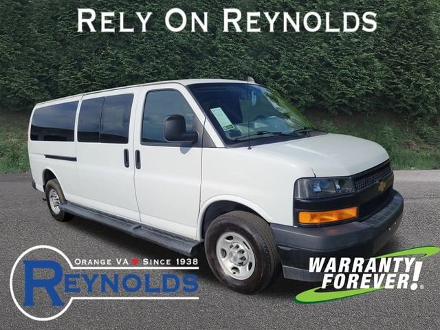 2023 Chevrolet Express Passenger 3500 1LS