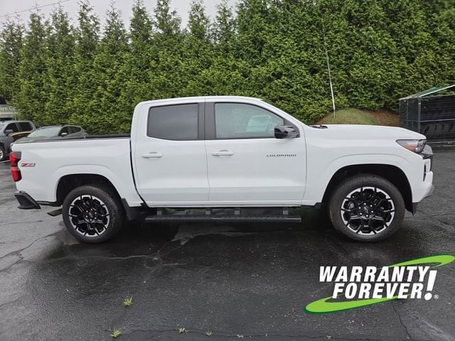 2026 Chevrolet Colorado Z71 - Photo 8