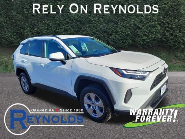 2023 Toyota RAV4 XLE's photo