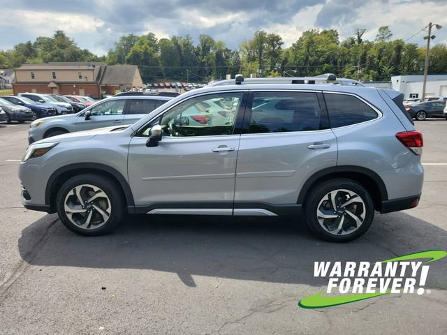 2023 Subaru Forester Touring photo 3