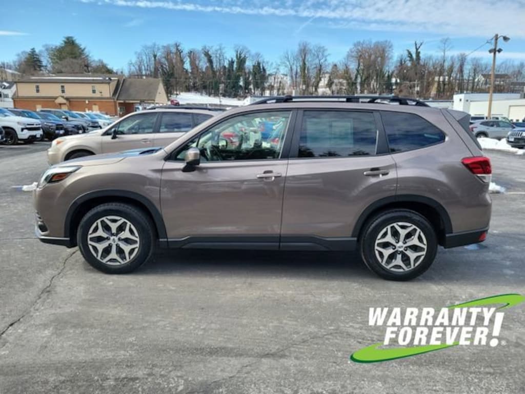 Used 2023 Subaru Forester Premium SUV