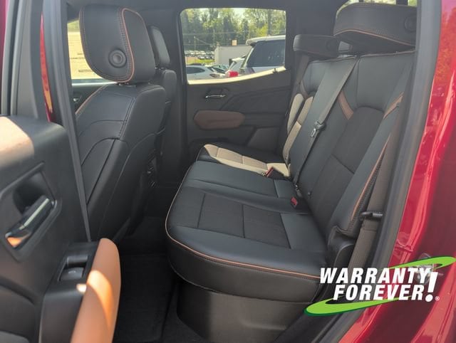2026 GMC Canyon AT4 - Photo 15