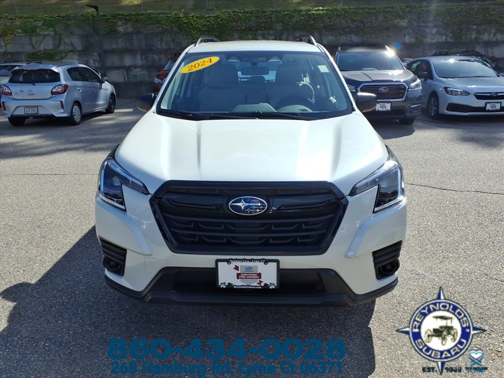 2024 Subaru Forester Base photo 2