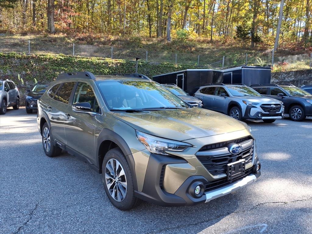 2025 Subaru Outback Limited's photo