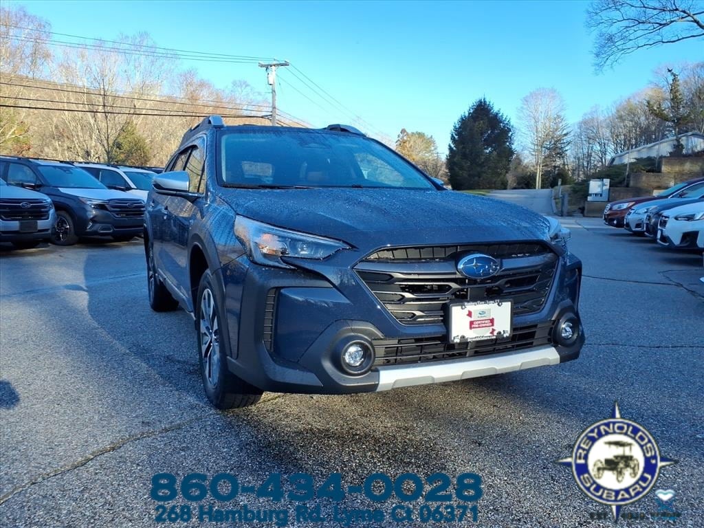 2024 Subaru Outback Touring's photo