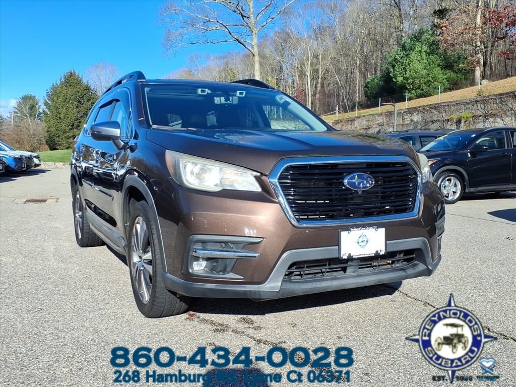 2019 Subaru Ascent Touring's photo