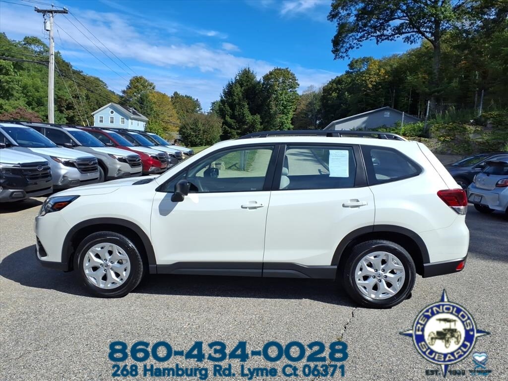 2024 Subaru Forester Base photo 4