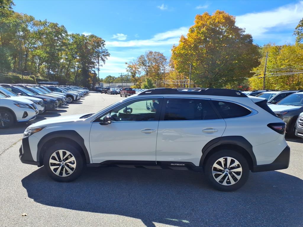 2025 Subaru Outback Premium photo 3