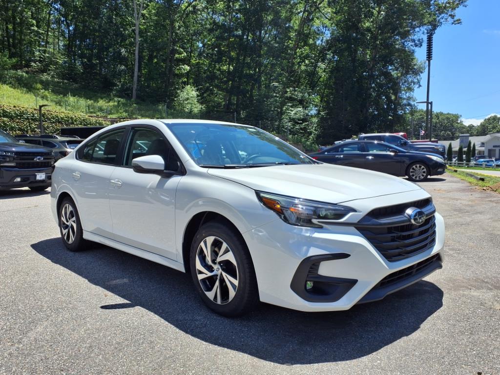 2025 Subaru Legacy Premium's photo