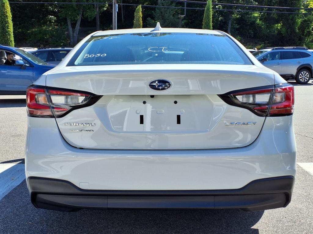 2025 Subaru Legacy Premium photo 3