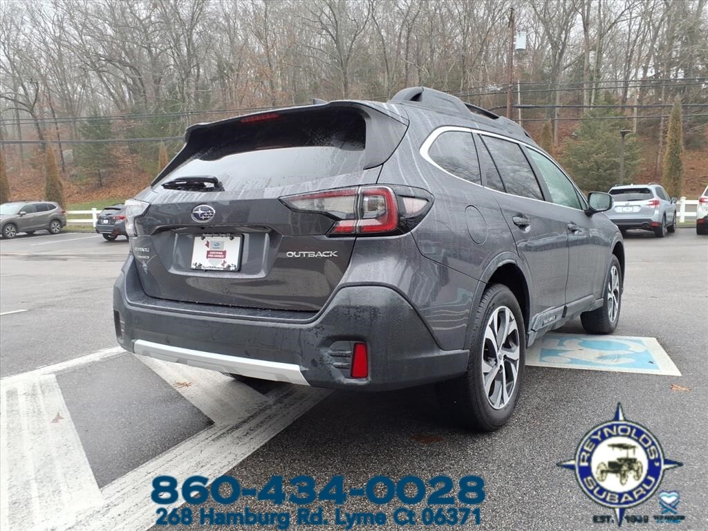 2020 Subaru Outback Limited photo 2