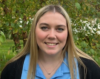 Staff member Allyson Wallauer from fc0d137dfe1f