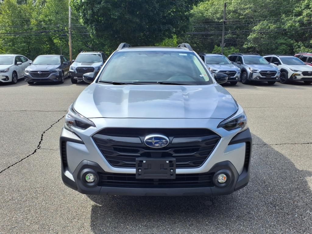 2025 Subaru Outback Onyx Edition photo 2
