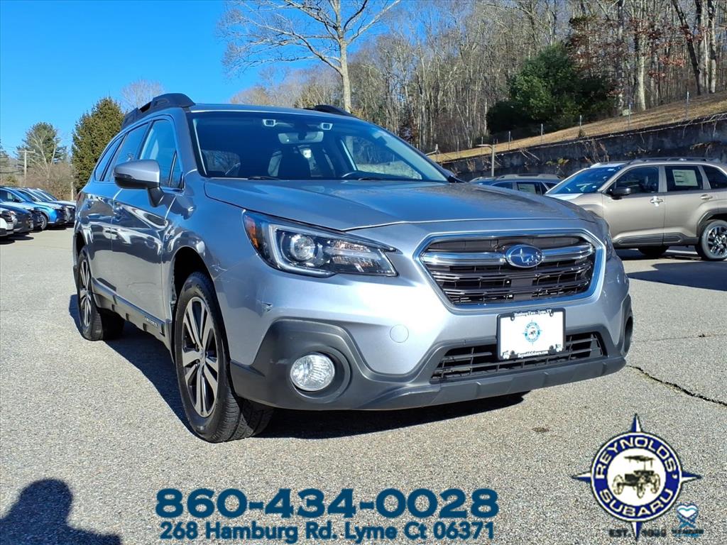 2018 Subaru Outback Limited's photo